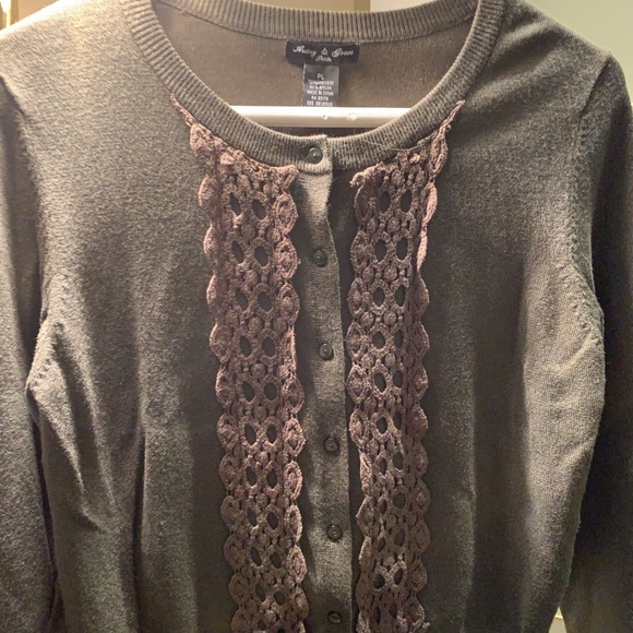 Brand new, Cardigan in olive color with olive embroidery.size : - Picture 4 of 15